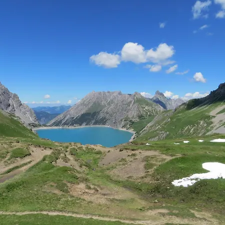 Colrosa Berendsen 7 アパート